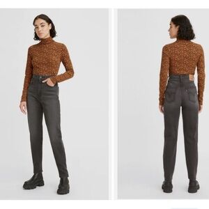 Levi’s Black Washed High Waisted Mom Jeans Size 31 Cotton blend denim